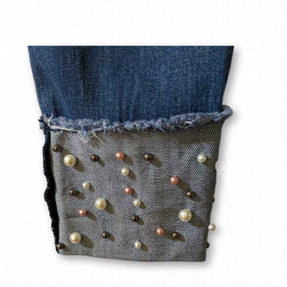 NWOT Girls size 10 Vanilla Star Beaded Crop jeans. - Picture 3 of 3